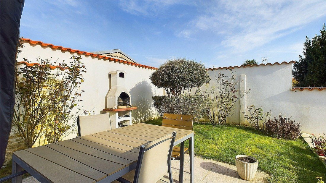 House in Fouras, Nouvelle-Aquitaine, France 4 - 17303034