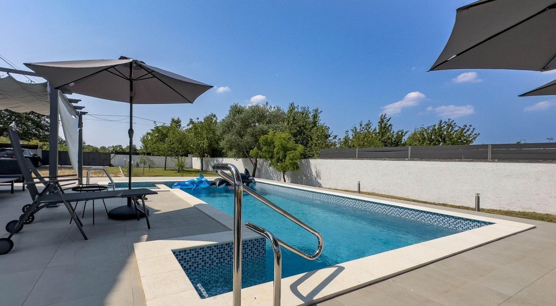 Villa in Svetvincenat, Istria County, Croatia 3 - 17306431