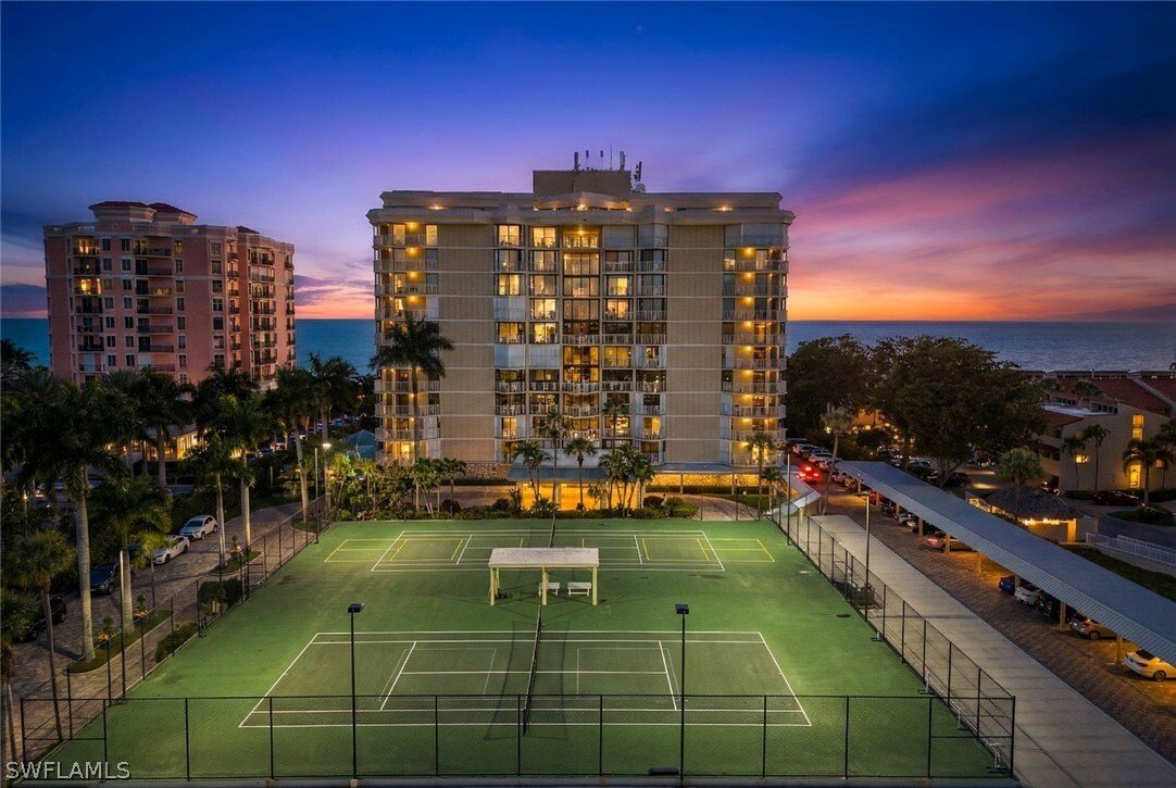 Condo in Marco Island, Florida, United States 3 - 17303808