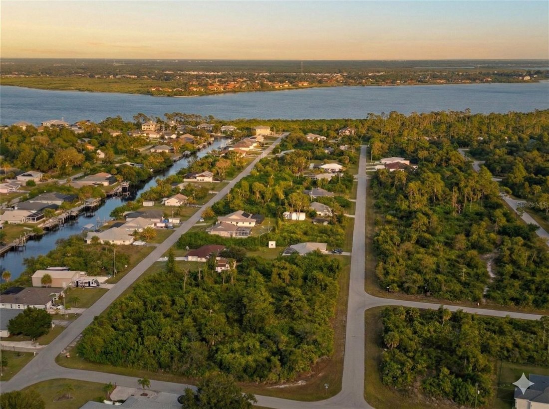 House in Port Charlotte, Florida, United States 3 - 17179862