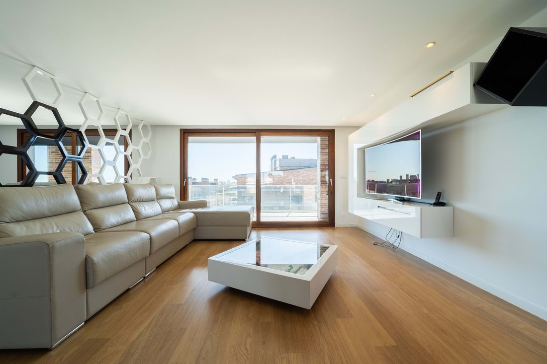 Apartment in Moscavide e Portela, Lisbon, Portugal 4 - 17303417