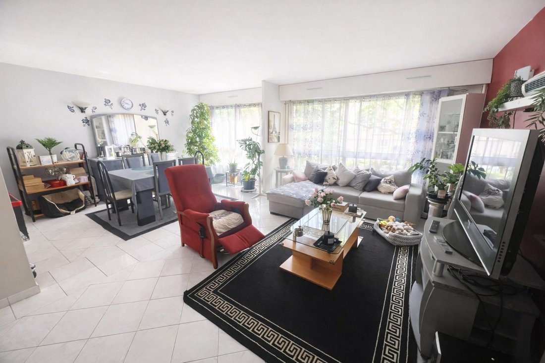 Apartment in Hôtel de Ville, Courbevoie, France 1 - 13874113