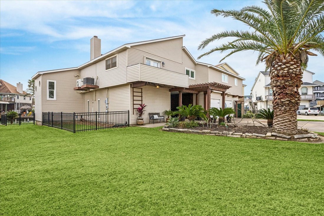 House in Galveston, Texas, United States 2 - 17304766