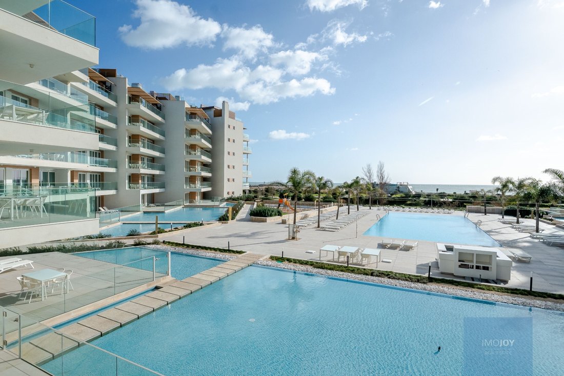 Apartment in Quarteira, Algarve, Portugal 1 - 16943496
