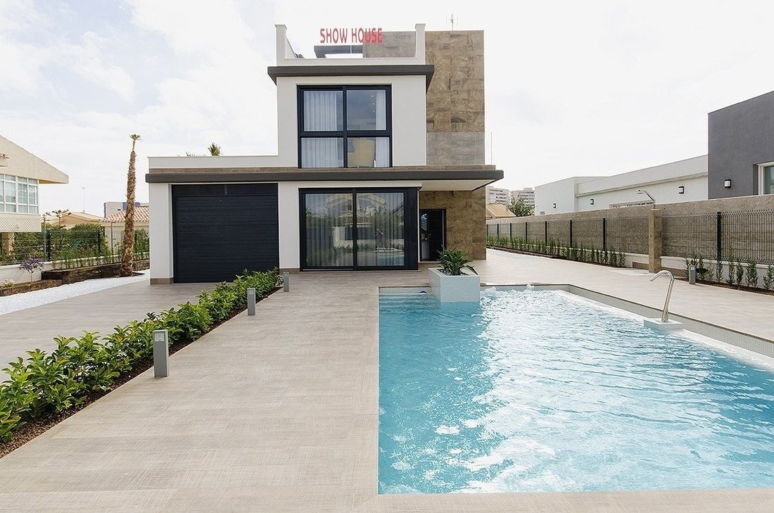 Villa in Orihuela, Valencian Community, Spain 1 - 17308257