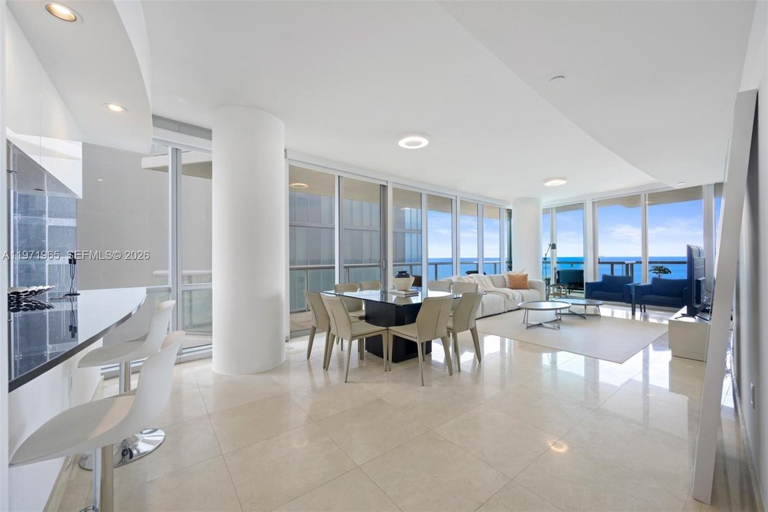 Condo in Sunny Isles Beach, Florida, United States 4 - 17302175