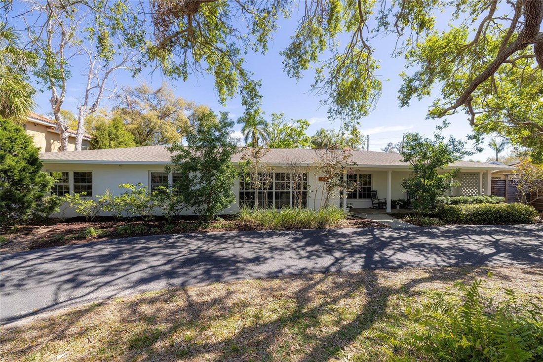 House in St. Petersburg, Florida, United States 1 - 17305208