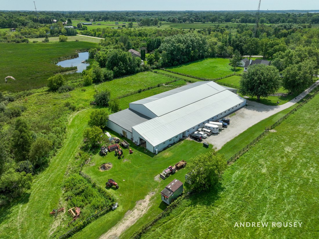 House in Antioch, Illinois, United States 4 - 17305249