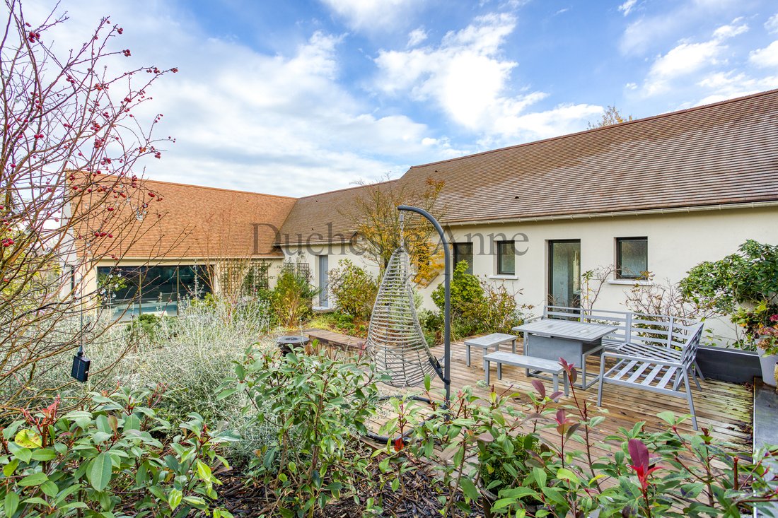 House in Montfort-l'Amaury, Ile-de-France, France 1 - 17306023
