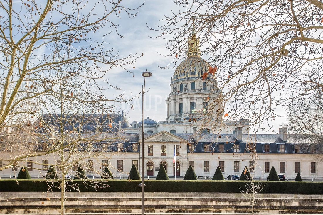 Apartment in Invalides, Paris 7e Arrondissement, Paris 2 - 16945699