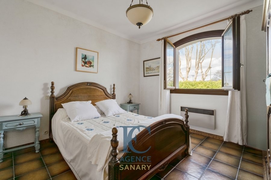 House in Saint-Cyr-sur-Mer, Provence-Alpes-Côte d'Azur, France 5 - 17302417