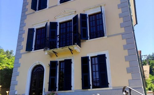 House in Center, Marina di Carrara, Tuscany 1