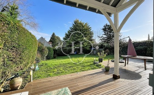 House in Orgeval, Ile-de-France, France 1