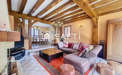 House in Saint-Hilaire-Saint-Mesmin, Centre-Val de Loire, France 1