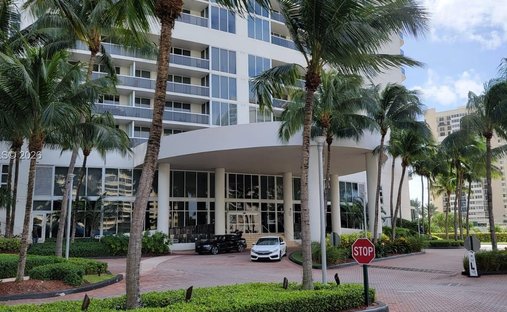 Condo in Hallandale Beach, Florida, United States 1