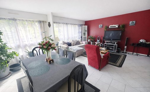 Apartment in Hôtel de Ville, Courbevoie, France 1