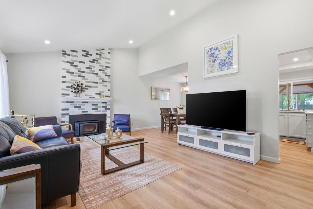 House in Union City, California, United States 4 - 17304700