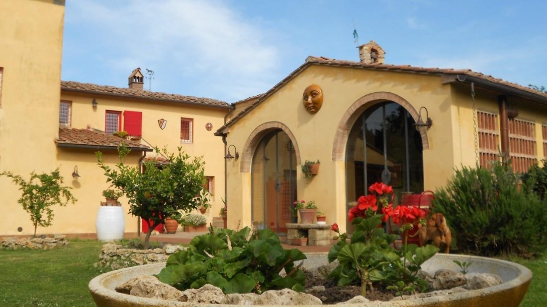 Villa in Casciana Terme Lari, Tuscany, Italy 2 - 17304432