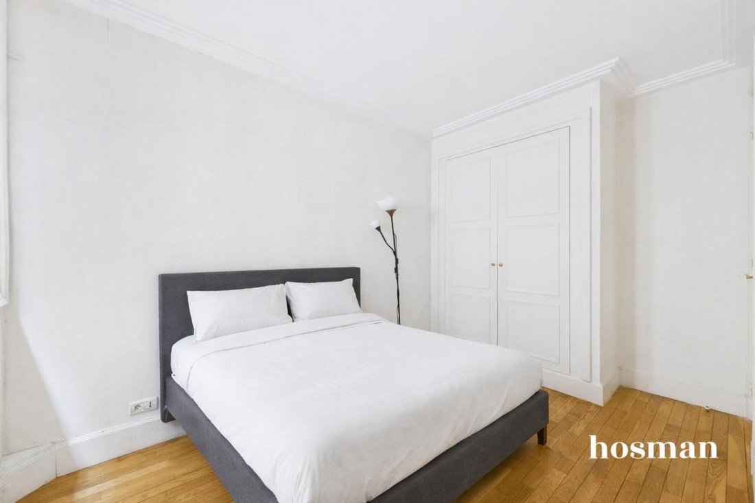 Apartment in Ecole Militaire, Paris 7e Arrondissement, Paris 5 - 17304661
