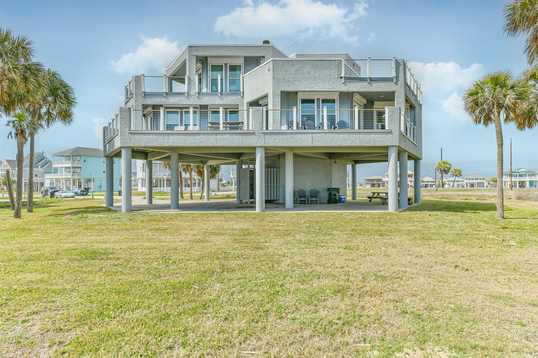 House in Galveston, Texas, United States 1 - 17305666