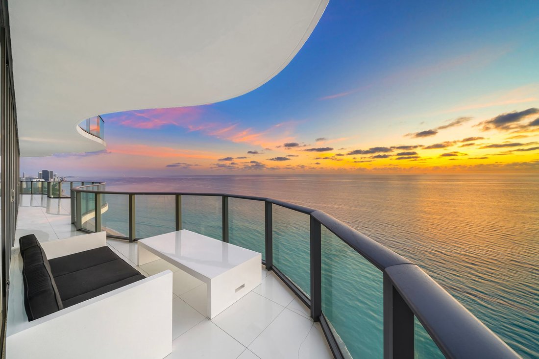Condo in Sunny Isles Beach, Florida, United States 3 - 17307105