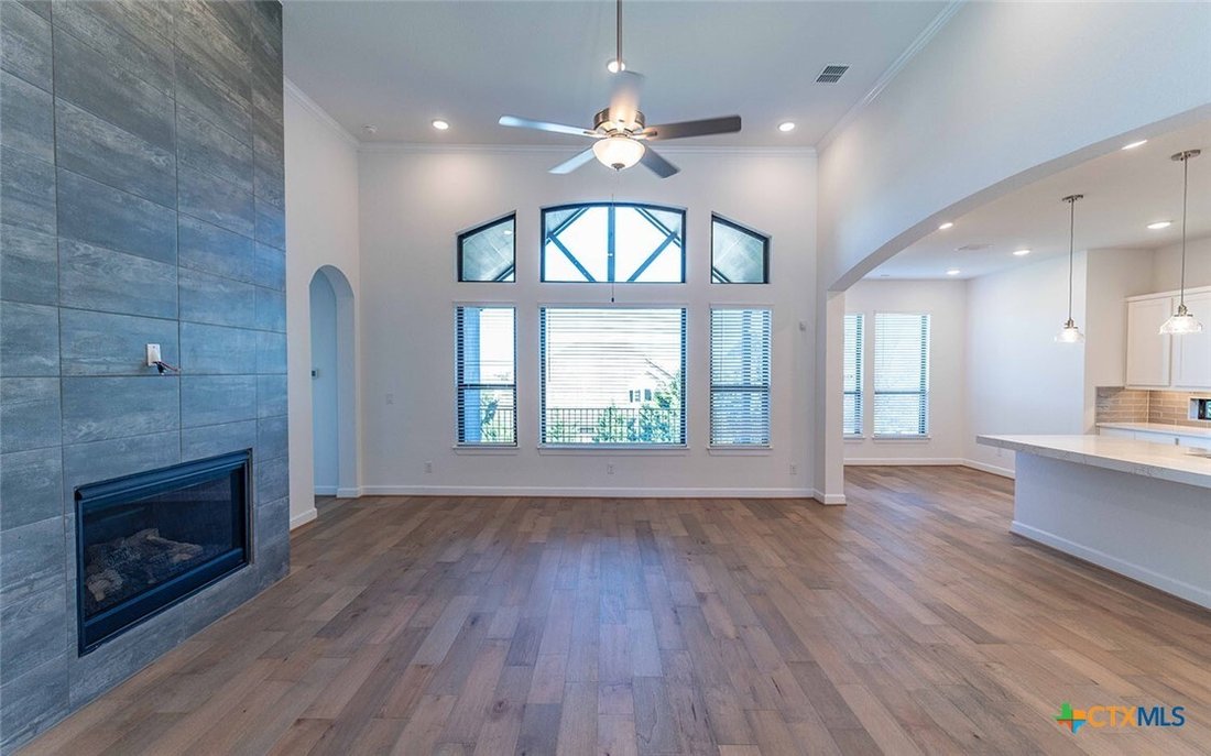 House in The Hills, Texas, United States 3 - 17302148