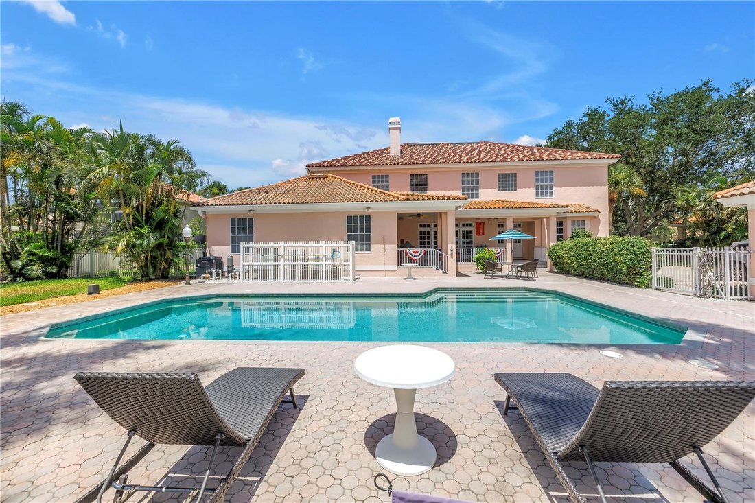 House in St. Petersburg, Florida, United States 5 - 17305180