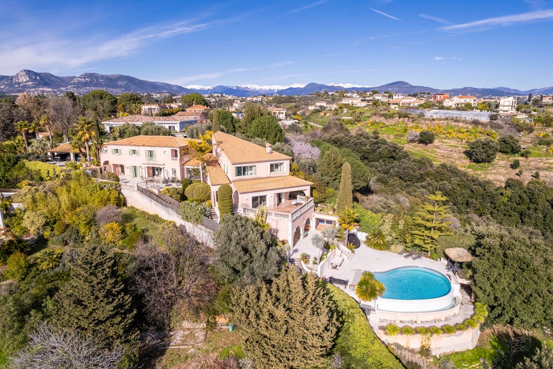 Villa in Val Fleuri-Montaleigne, Cagnes-sur-Mer, France 1 - 17304777