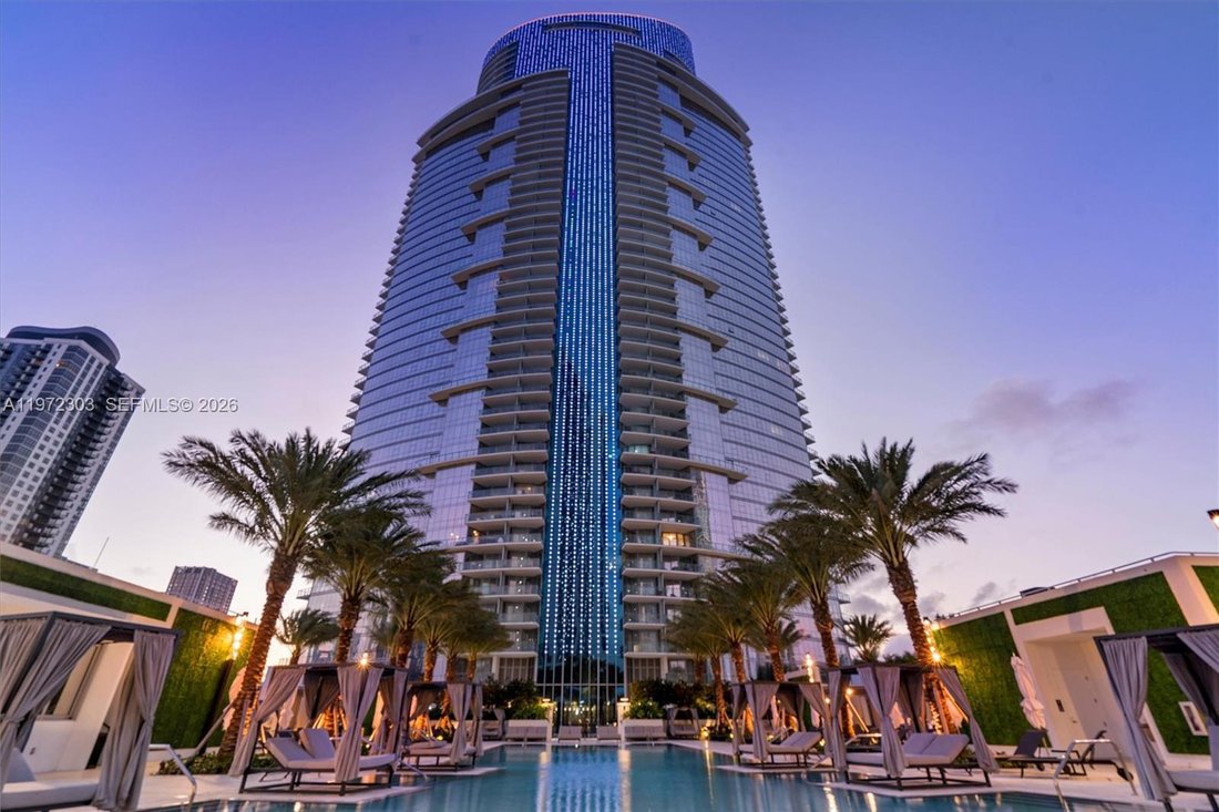 Condo in Miami, Florida, United States 2 - 17305372