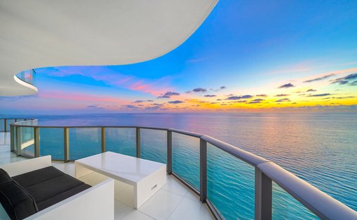 Condo in Sunny Isles Beach, Florida, United States 1