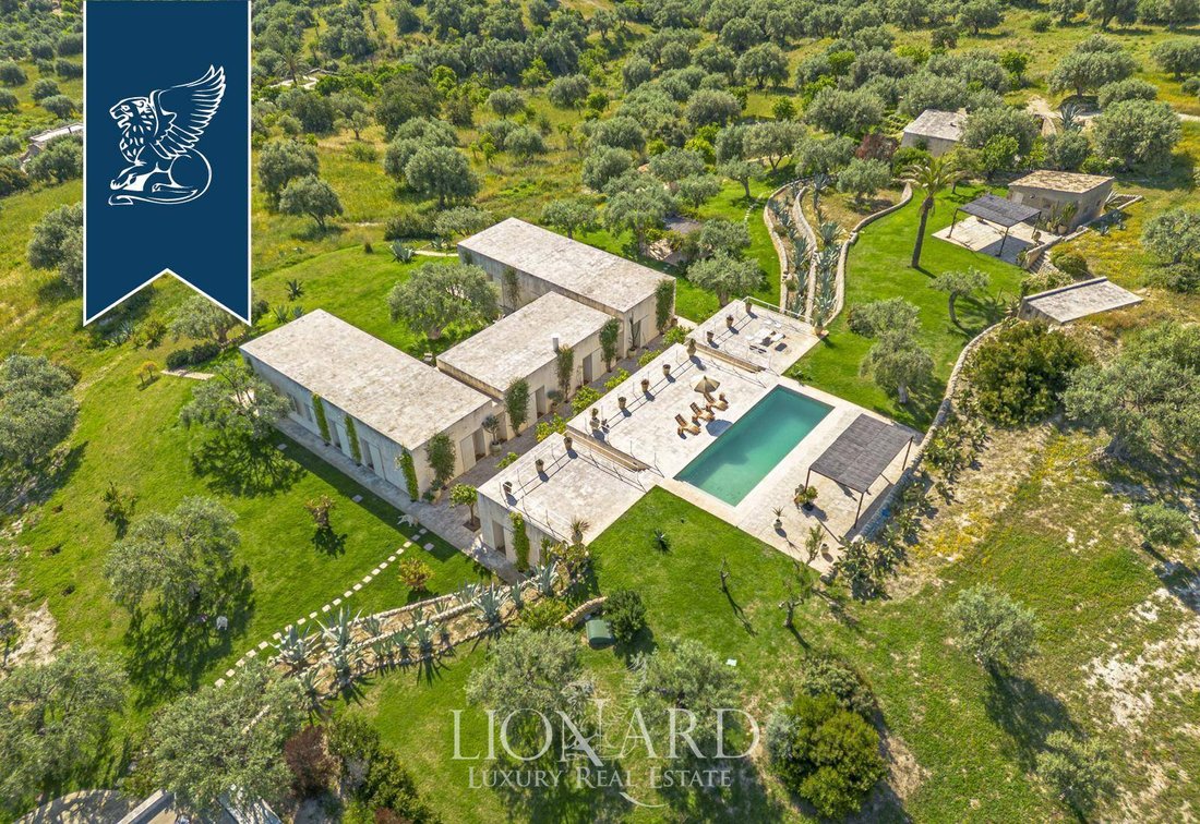 Villa in Noto, Sicily, Italy 2 - 17306524