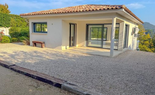 Villa in Les Adrets-de-l'Estérel, Provence-Alpes-Côte d'Azur, France 1