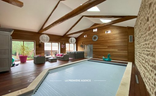 Haus in Longessaigne, Auvergne-Rhone-Alpen, Frankreich 1
