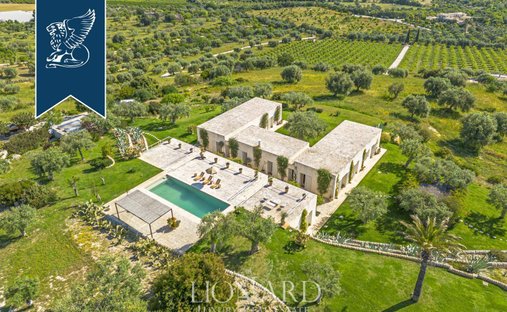 Villa in Noto, Sizilien, Italien 1
