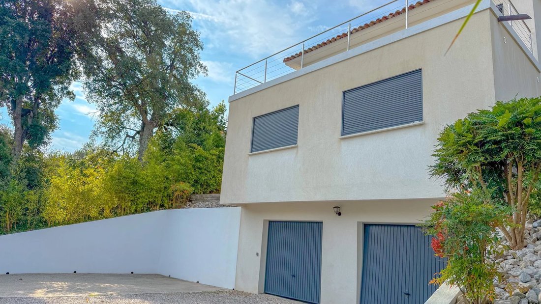 Villa in Les Adrets-de-l'Estérel, Provence-Alpes-Côte d'Azur, France 2 - 17302652