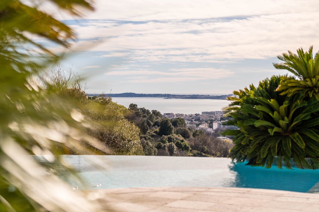 Villa in Val Fleuri-Montaleigne, Cagnes-sur-Mer, France 3 - 17304777