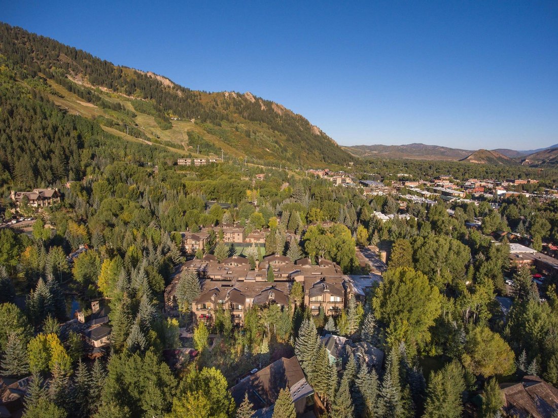 Condo in Aspen, Colorado, United States 2 - 17303458