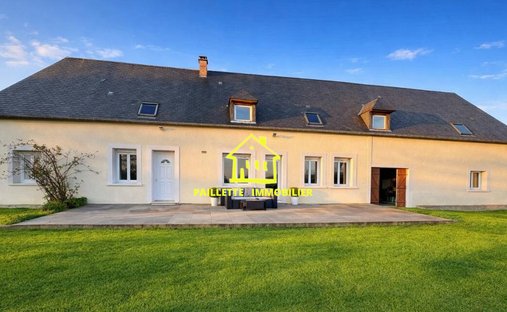 Farm Ranch in Lintot, Normandy, France 1
