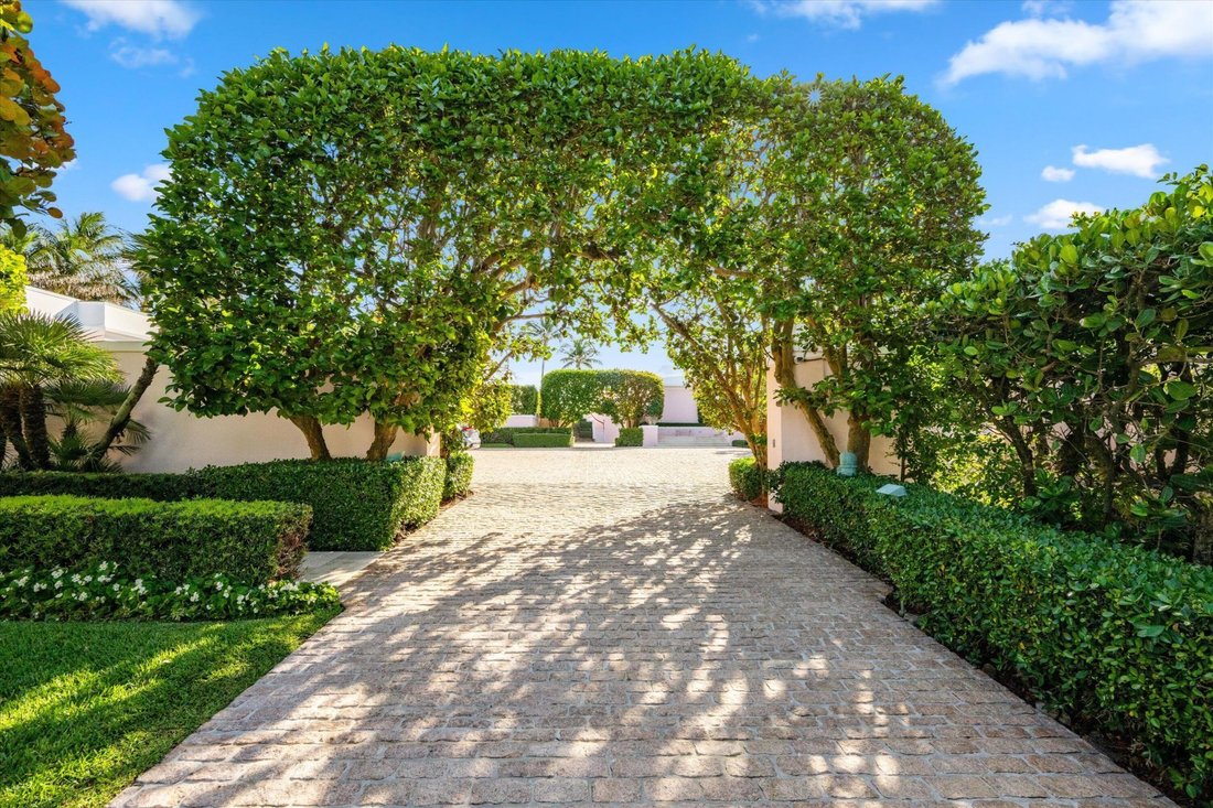 Unmatched Oceanfront Estate With In Palm Beach, Florida, United States ...