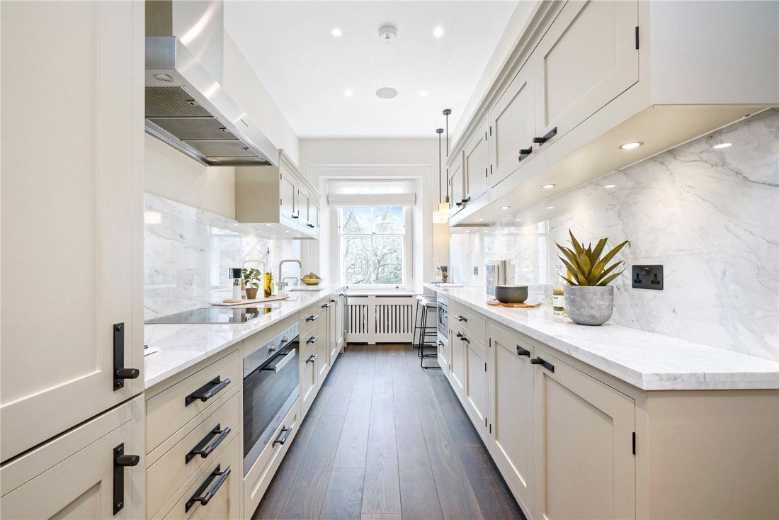 Apartment in South Kensington, Kensington And Chelsea, England 3 - 17306097