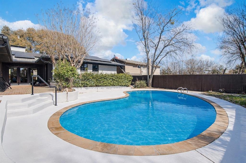 House in Dallas, Texas, United States 1 - 17297032