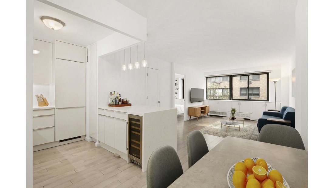 Co Op in New York, New York, United States 1 - 17305317