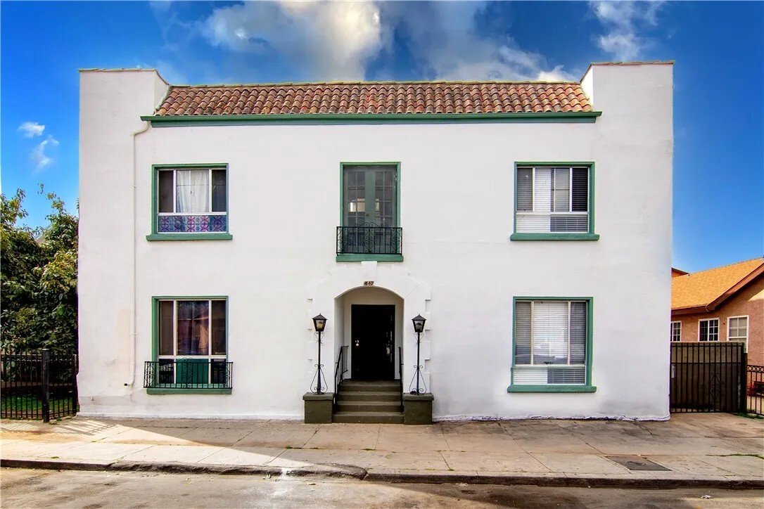 Los Angeles, California, United States 1 - 17307628