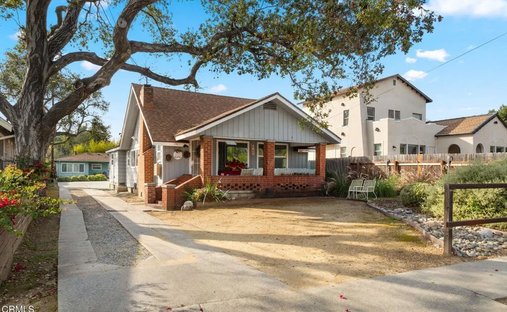 Apartment in Altadena, California, United States 1