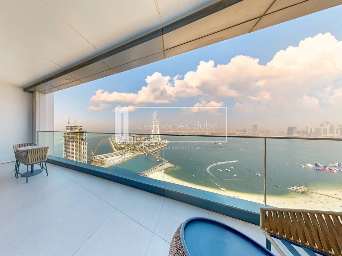 Apartment in Dubai, United Arab Emirates 1 - 17307946