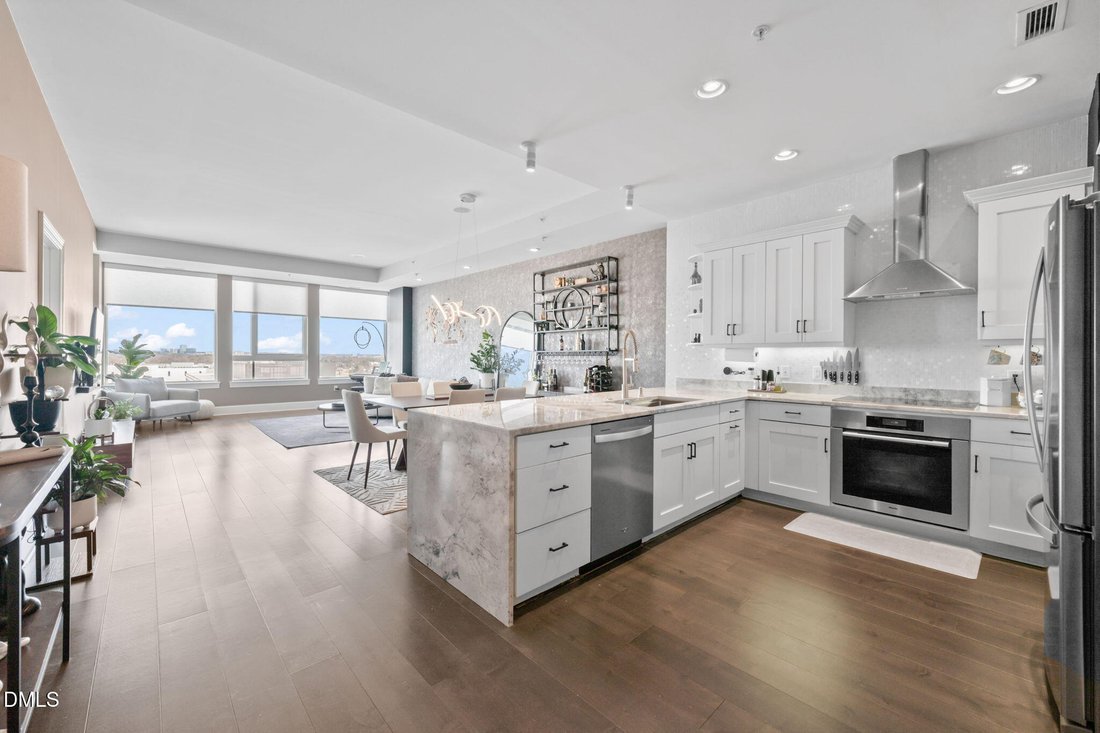 Condo in Raleigh, North Carolina, United States 5 - 17307923