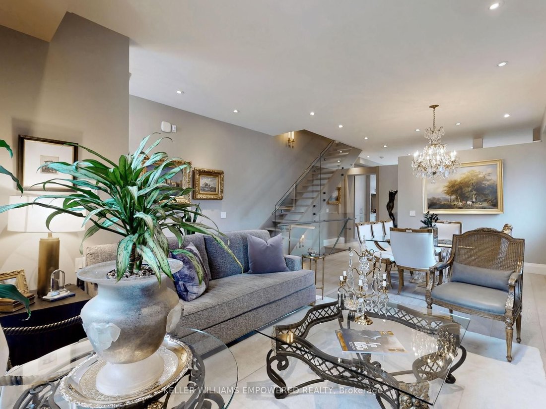 House in Toronto, Ontario, Canada 5 - 17307710