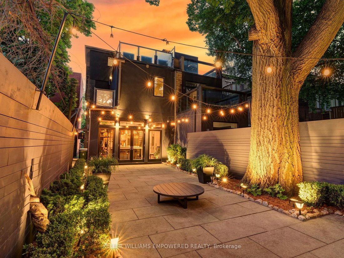 House in Toronto, Ontario, Canada 1 - 17307710