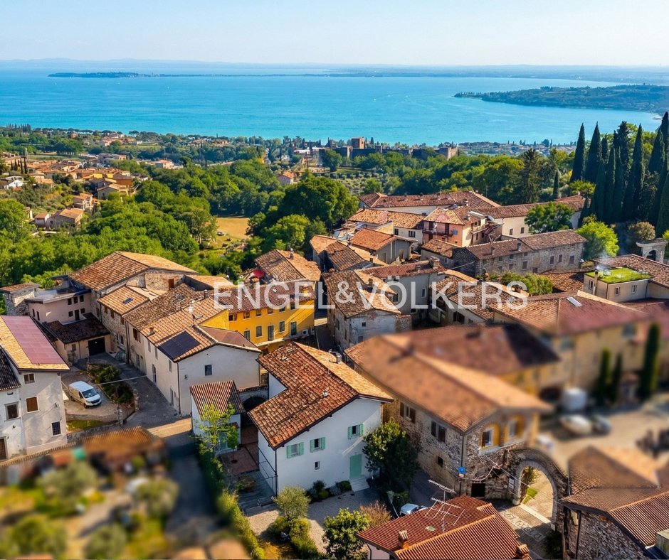 House in Padenghe sul Garda, Lombardy, Italy 1 - 17308559