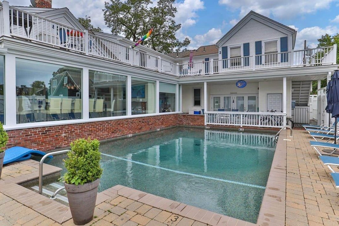 Condo in Provincetown, Massachusetts, United States 1 - 17308050